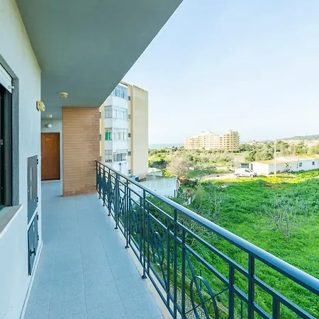 Amparo In Apartament *